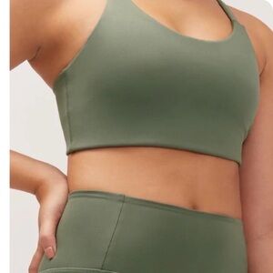 Girlfriend Collective Cleo Halter Sports Bra